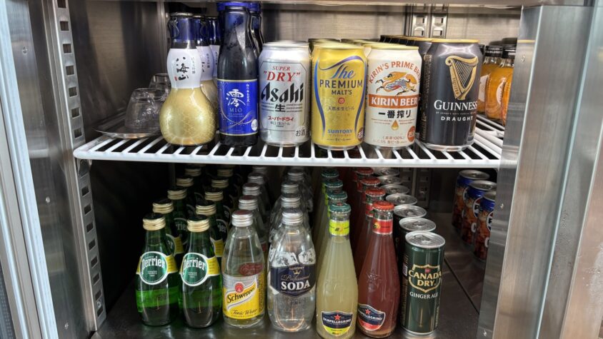 ラウンジの飲み物・スナック