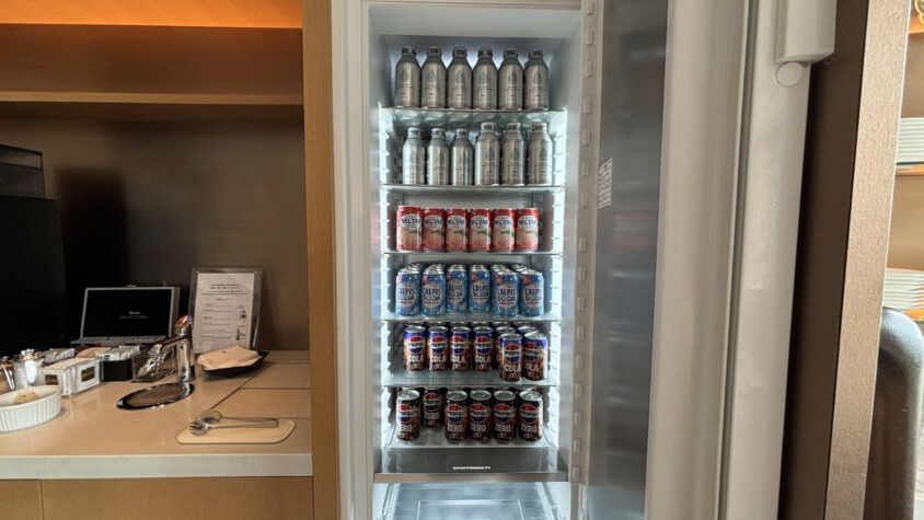 ウェスティンホテル東京：冷蔵庫のソフトドリンク
