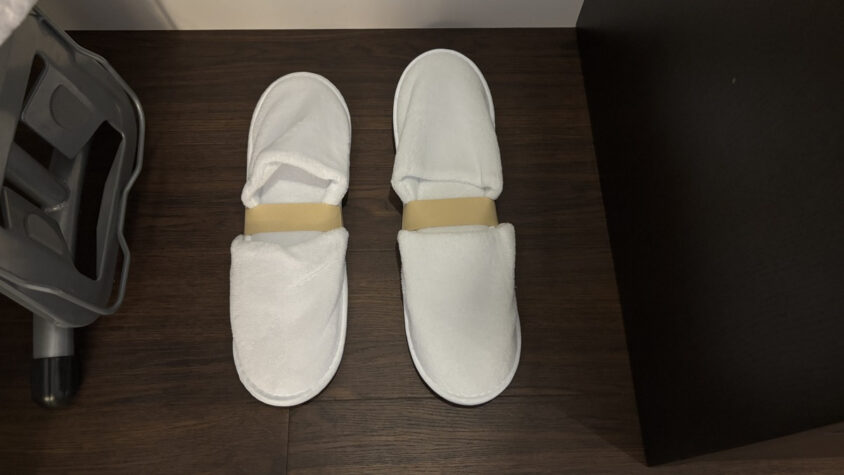 ウェスティンホテル東京：客室のスリッパ