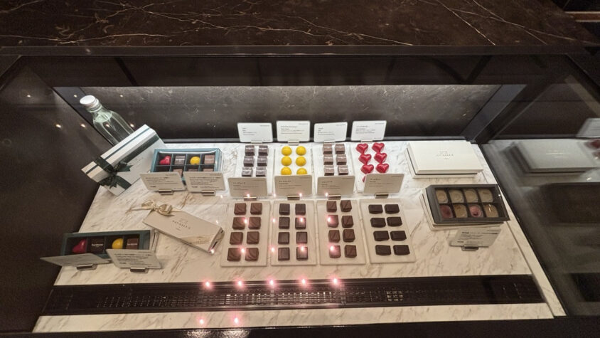 ウェスティンホテル東京：パティスリーのチョコレート売り場