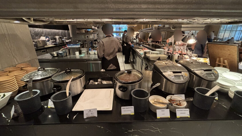ウェスティンホテル東京：ご飯とカレーのコーナー