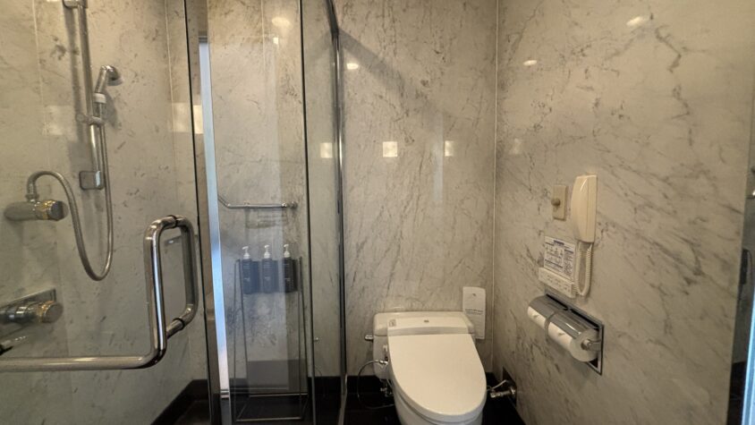 バスタブとシャワー・トイレの配置