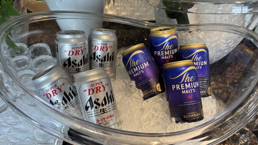 ラウンジのビール・ワイン・ソフトドリンク