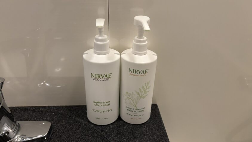 NIRVAEのハンドウォッシュとボディローション
