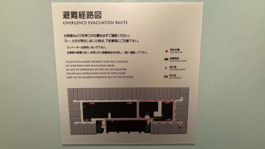 客室の避難経路図