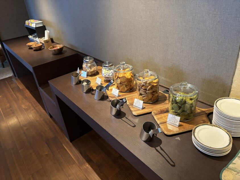 ラウンジのクッキー・パウンドケーキ・スナック