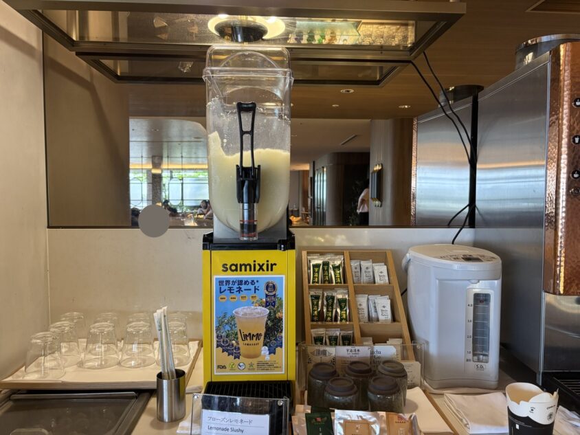 ウェスティン都ホテル京都・ラウンジの抹茶と日本茶