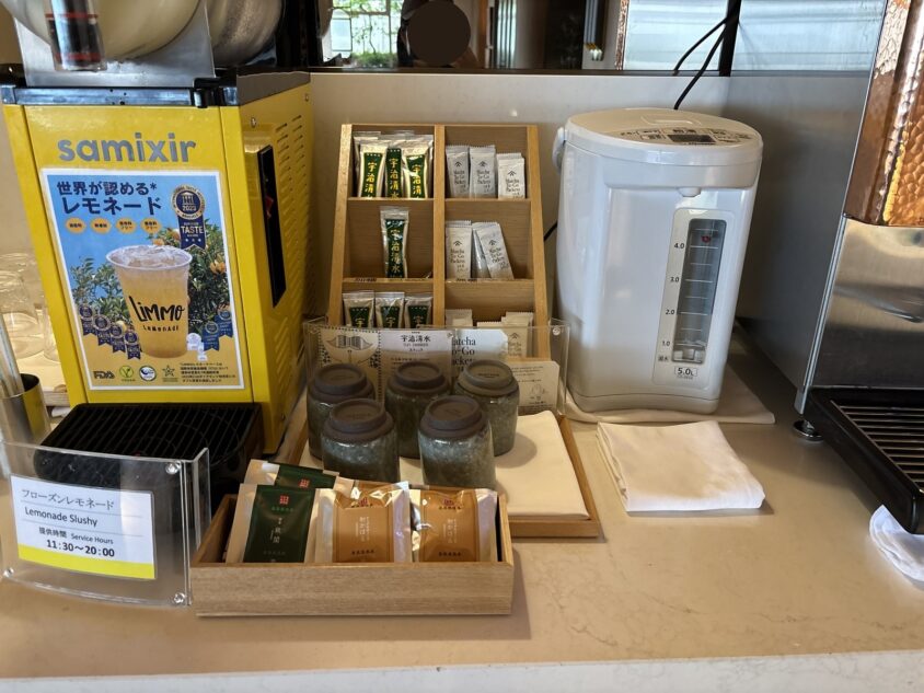 ウェスティン都ホテル京都・ラウンジの抹茶と日本茶