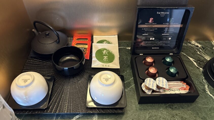 ウェスティン都ホテル京都・ジュニアスイートのミニバー備品