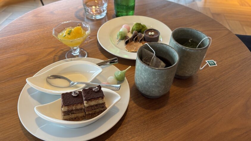 ウェスティン都ホテル京都・初日のティータイムの洋菓子