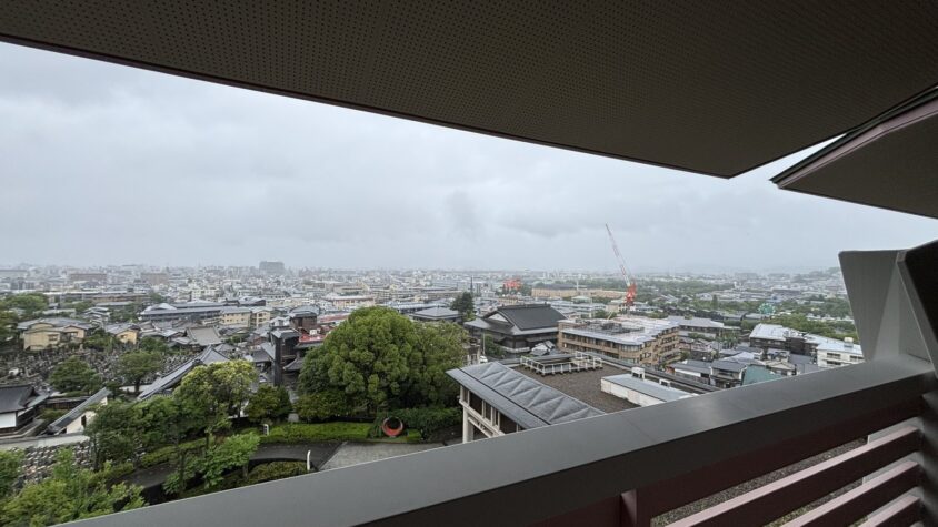 ウェスティン都ホテル京都・平安京ビューのバルコニーからの眺め